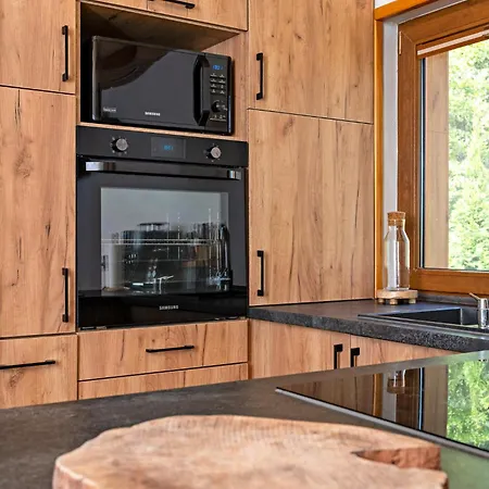 Dom Nad Samym Jeziorem 