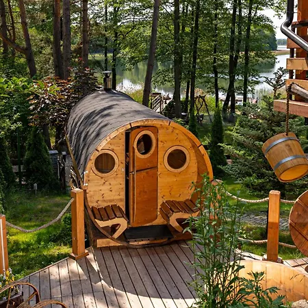 Dom Nad Samym Jeziorem 